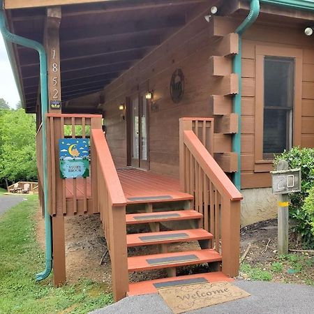 Story Brook: Beautiful True Log Cabin! Close To Dollywood, State Park, And More! Sevierville Buitenkant foto