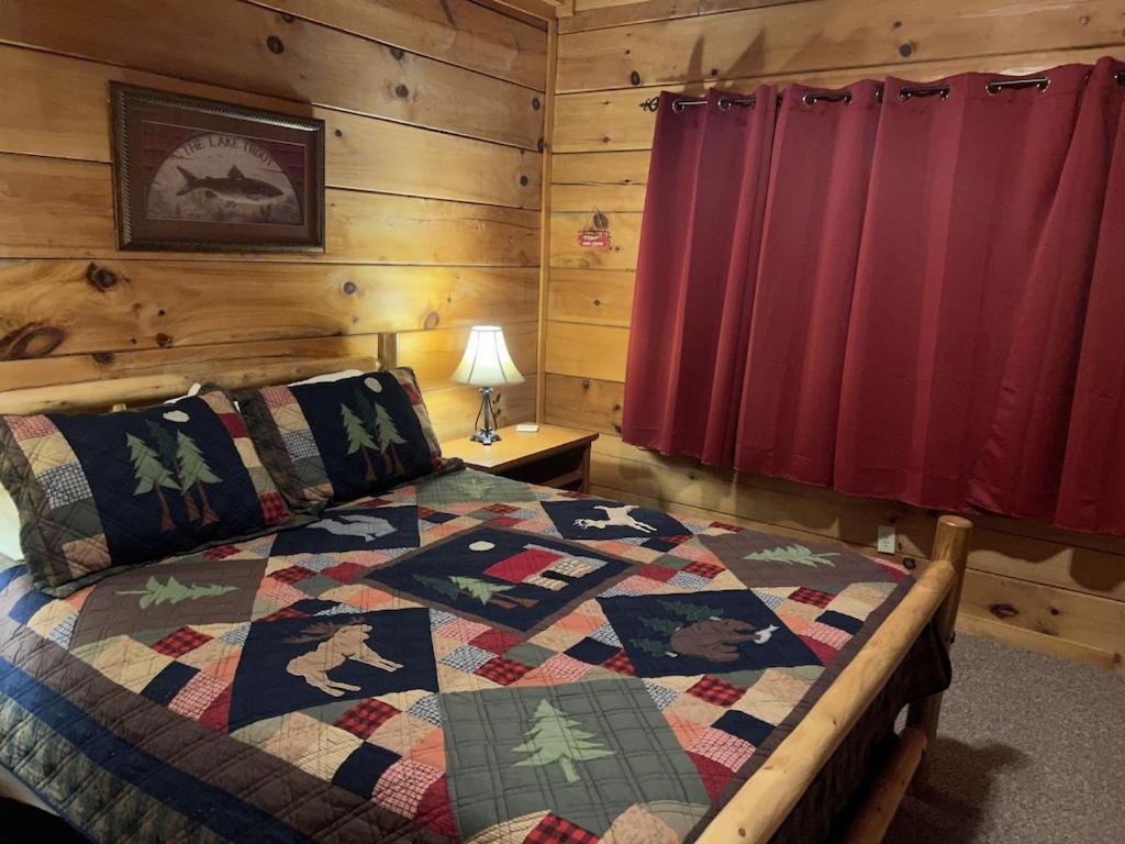 Story Brook: Beautiful True Log Cabin! Close To Dollywood, State Park, And More! Sevierville Buitenkant foto