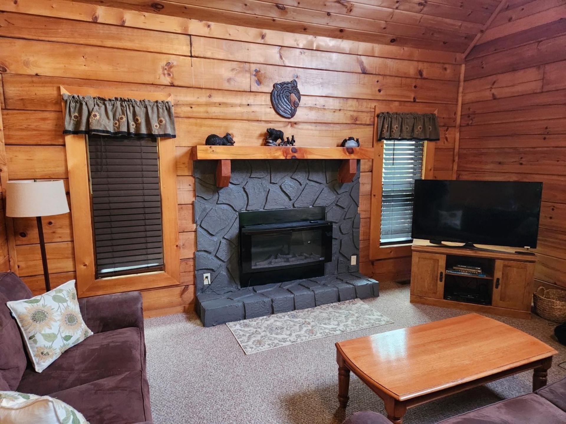 Story Brook: Beautiful True Log Cabin! Close To Dollywood, State Park, And More! Sevierville Buitenkant foto