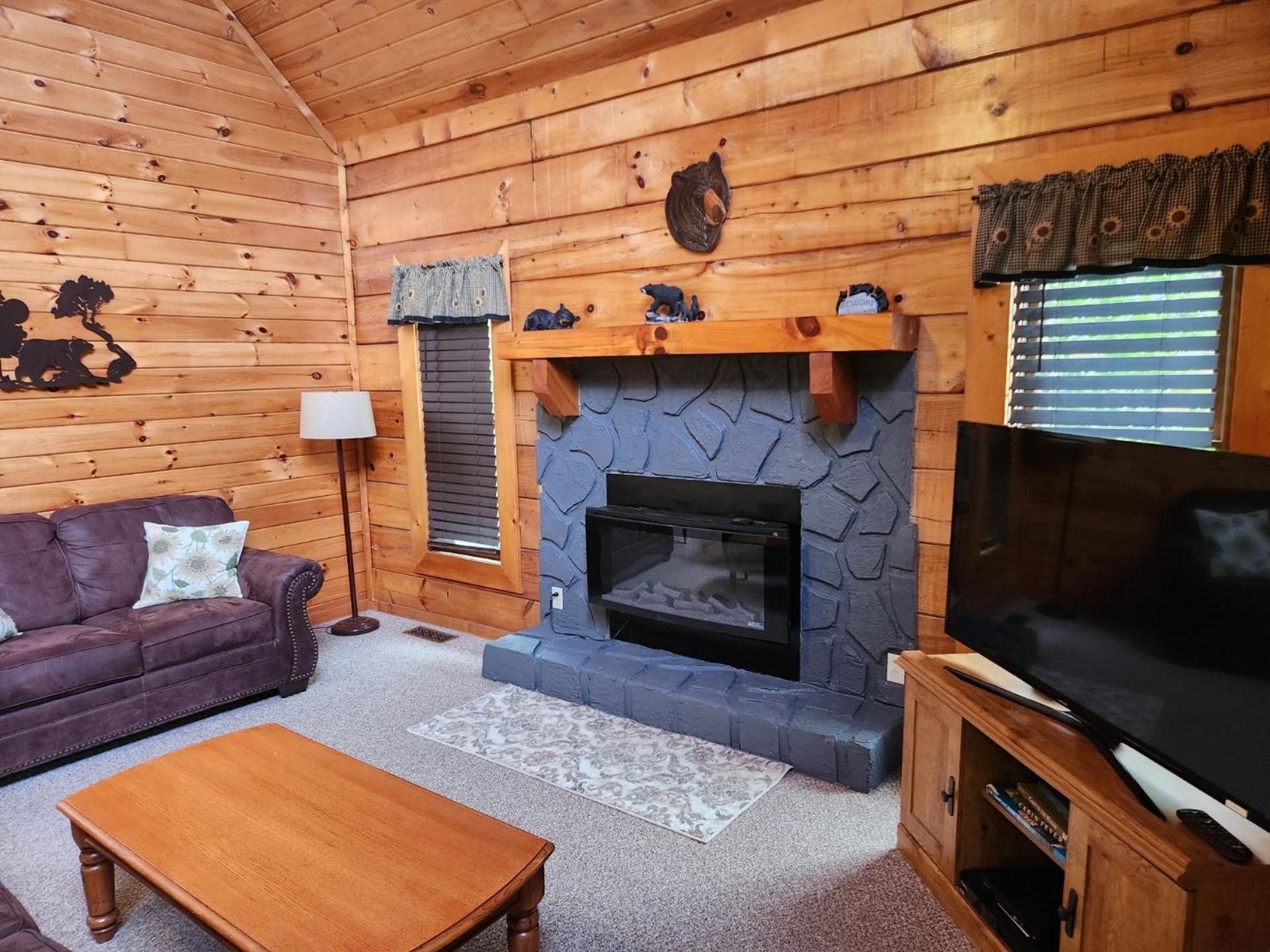 Story Brook: Beautiful True Log Cabin! Close To Dollywood, State Park, And More! Sevierville Buitenkant foto